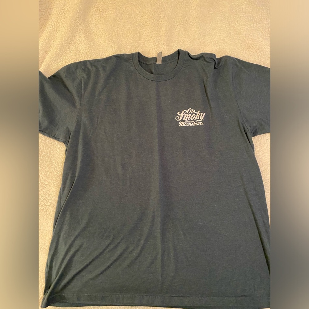 Ole Smoky TN Moonshine Size XXL T-shirt,  gray .  In good condition